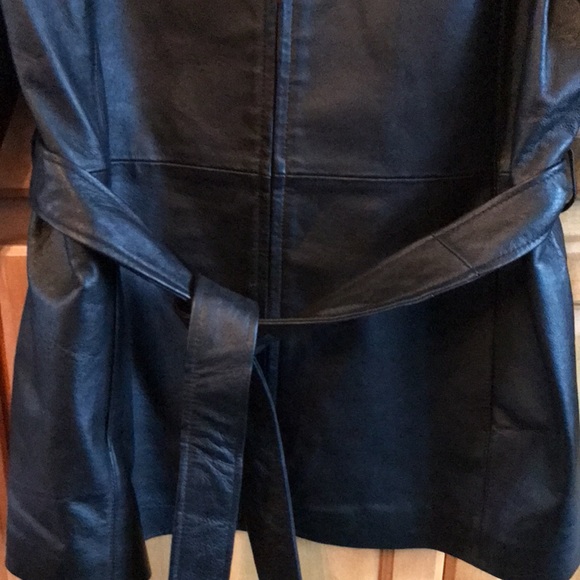 Women’s Leather Coat Jacket - Picture 2 of 5